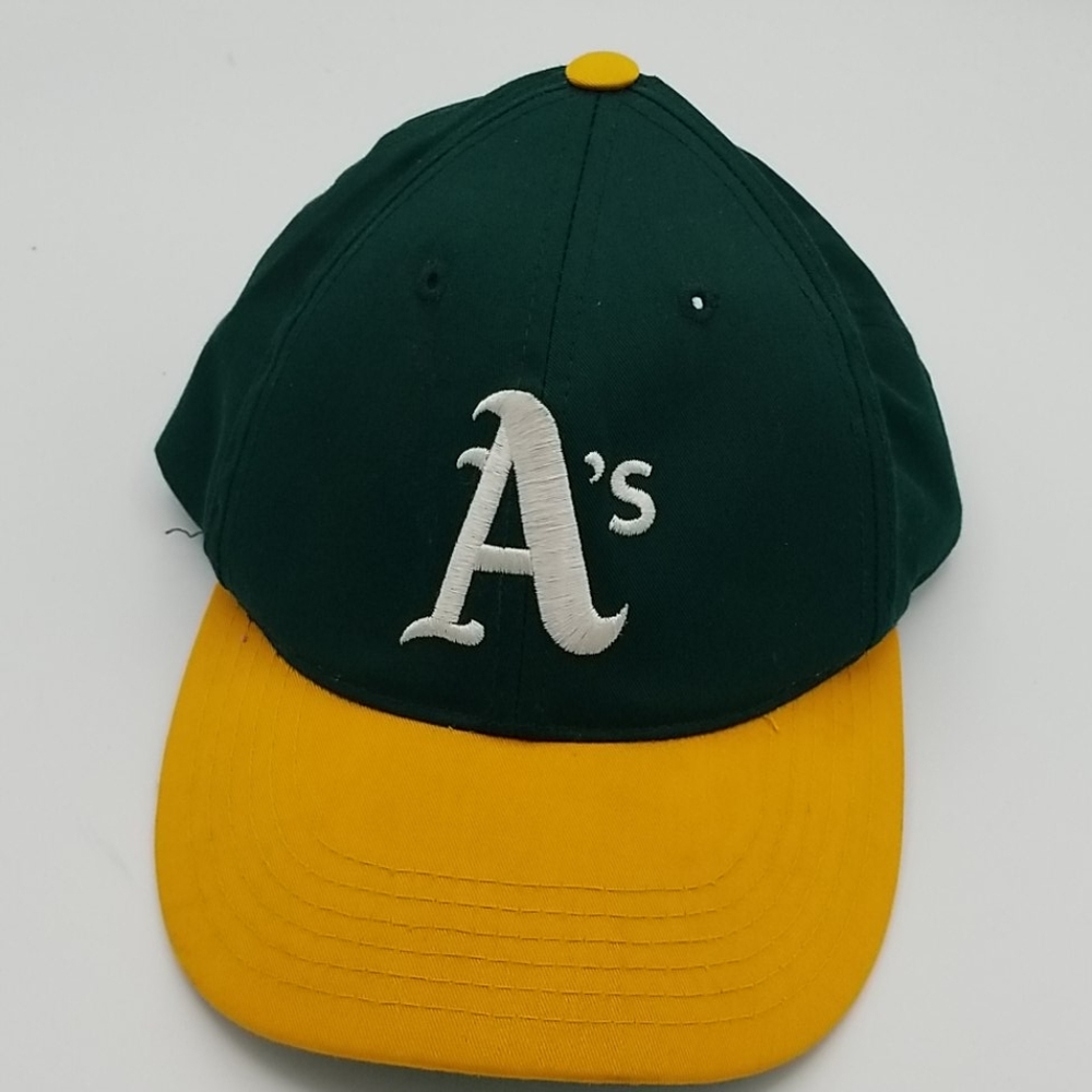 MLB Oakkand A's baseball cap youth size